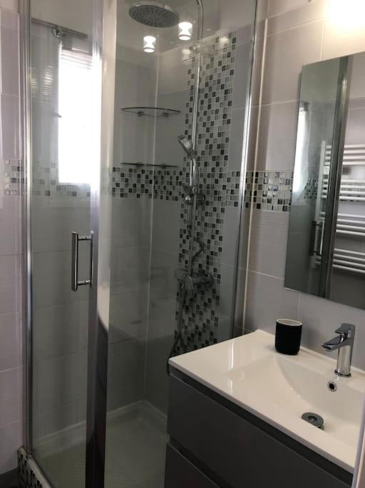 Appartement Balcon, Place De Parking, Centre Ville Valence  Bagian luar foto