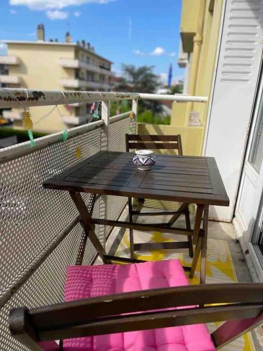 Appartement Balcon, Place De Parking, Centre Ville Valence  Bagian luar foto