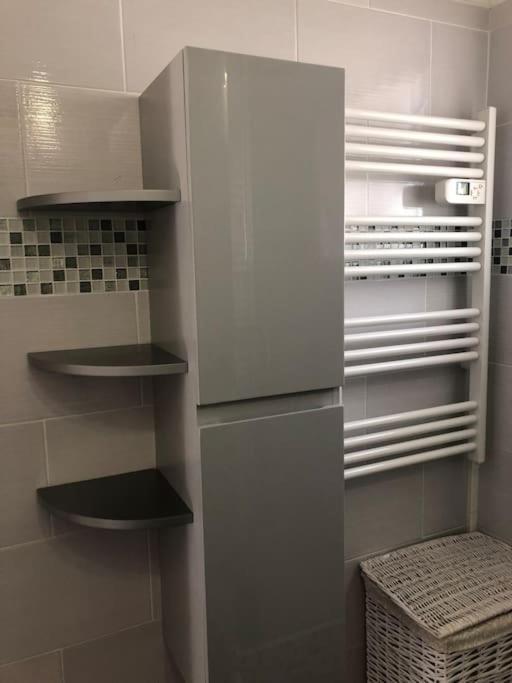 Appartement Balcon, Place De Parking, Centre Ville Valence  Bagian luar foto